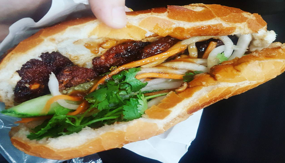Bánh Mì Thịt Nướng - Cao Thắng