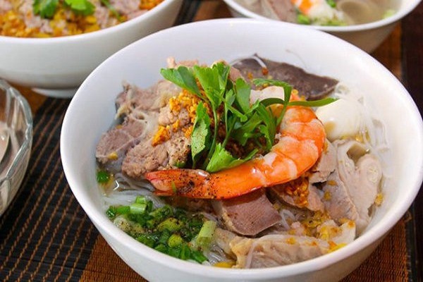 Cơm Trưa Ngon Lành