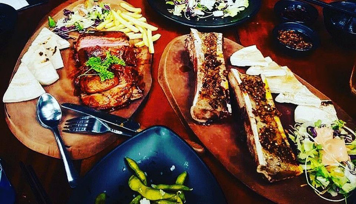Eat & Meat Restaurant