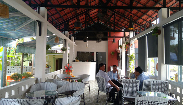 Omely Cafe