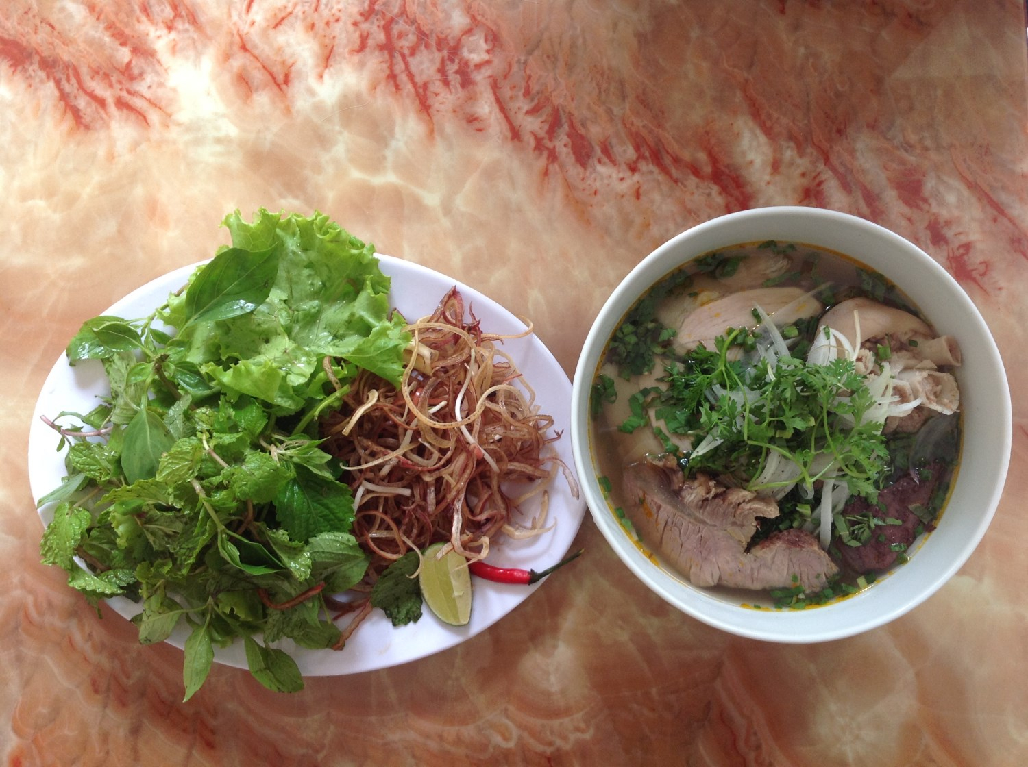 Quán Ánh Nguyệt - Bún Bò Cay