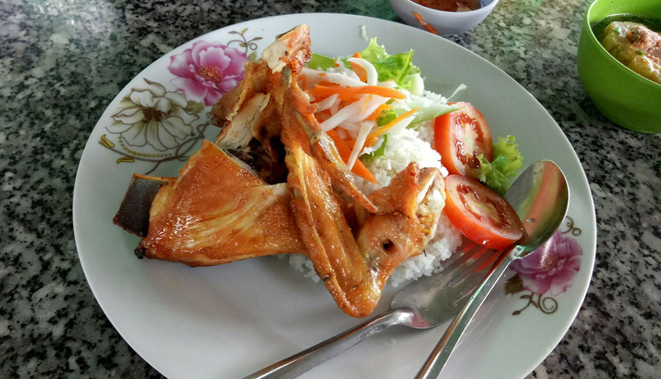 Quán Cơm Cây Bàng - Cơm Gà & Cơm Sườn