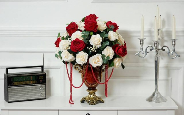 Thuận's Flowers - Kim Mã