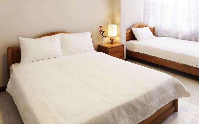 Yen's Hotel 2