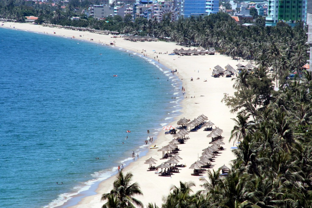Nắng vàng, biển xanh, cát trắng của Nha Trang chào đón bạn trong tour du lịch đảo Bình Ba - Ninh Chữ - Vịnh Vĩnh Hy