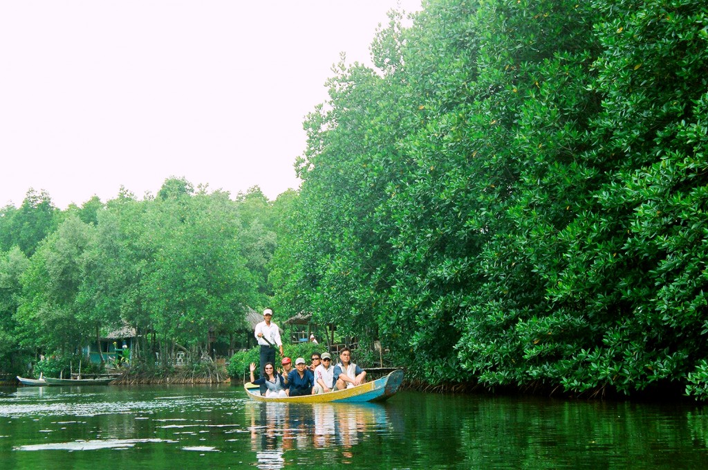 Khu du lịch sinh thái Cần Giờ là địa chỉ địa điểm đi chơi ở Sài Gòn “ruột” của nhiều du khách thành phố 