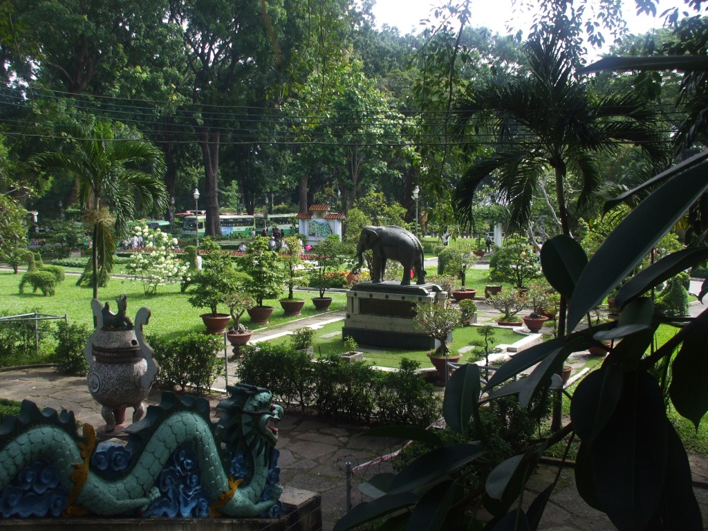 Buổi trưa ở Sài Gòn nên đi đâu? Du lịch Giải trí Giới thiệu  Địa điểm tránh nóng ở Sài Gòn Địa điểm tránh nóng ở Hà Nội 