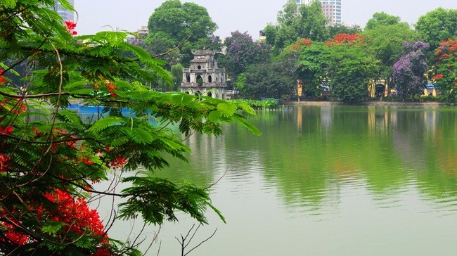 Ghé thăm thủ đô Hà Nội trong tour du lịch Hà Nội - Hòa Bình - Điện Biên Phủ - Tây Bắc