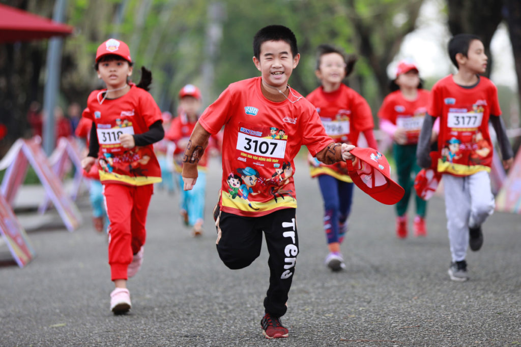 Runner nhí Kun Marathon được miễn vé tham quan di tích Huế , runner nhi kun marathon duoc mien ve tham quan di tich hue