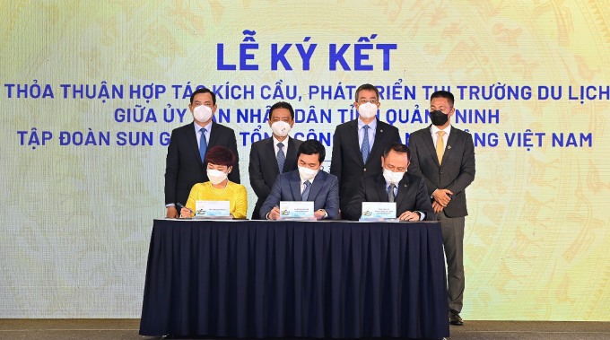 Vietnam Airlines hợp tác Sun Group kích cầu du lịch Quảng Ninh , vietnam airlines hop tac sun group kich cau du lich quang ninh