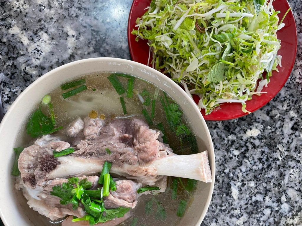 Cô gái trong thân hình em bé 6 tuổi Thông tin  