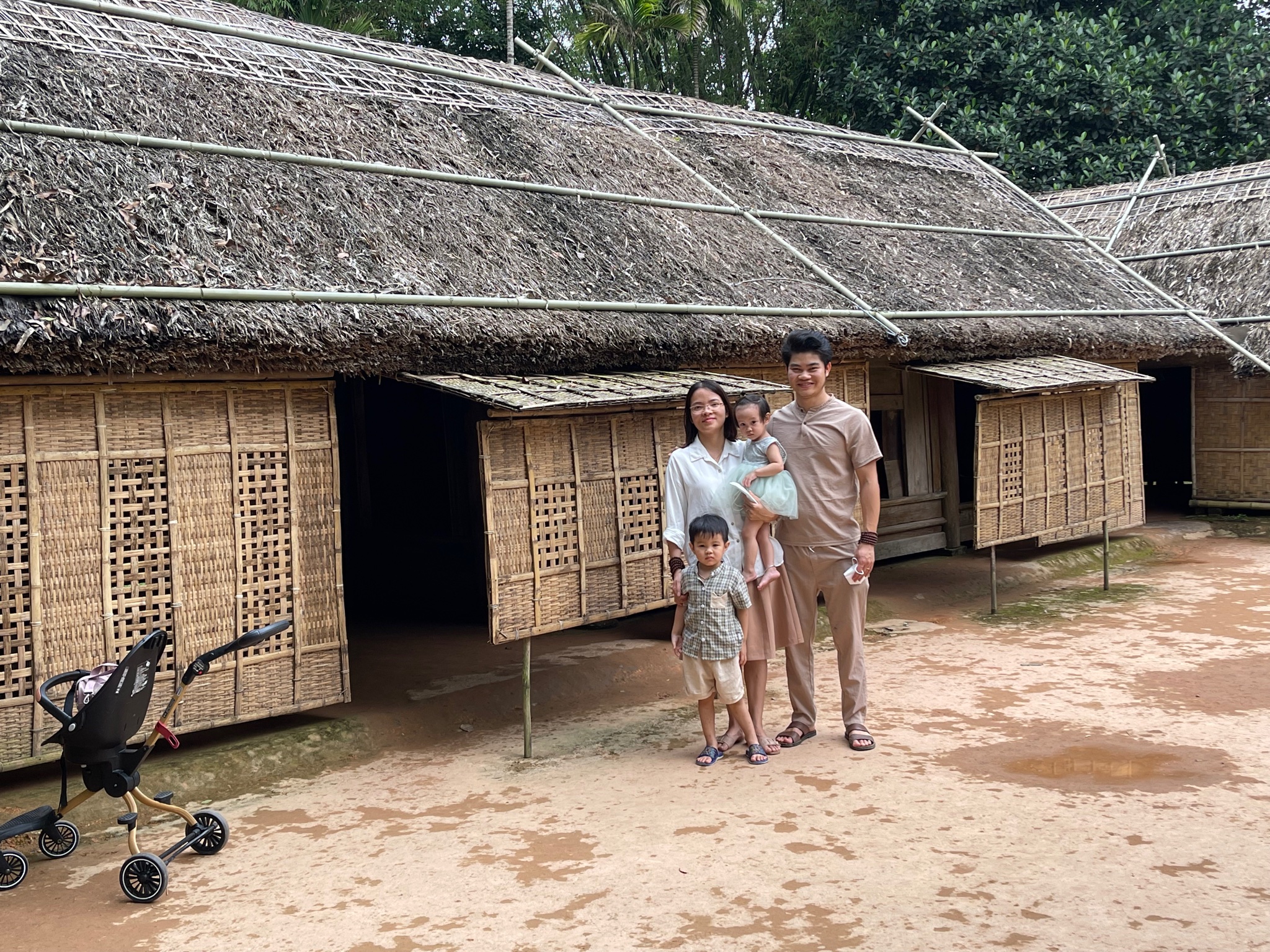 Kinh nghiệm cùng hai con nhỏ phượt xuyên Việt Du lịch  