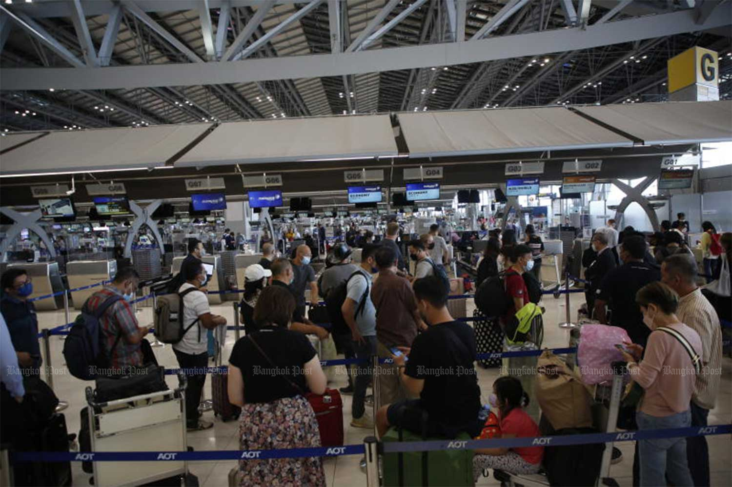 Thái Lan bỏ yêu cầu điền tờ khai xuất nhập cảnh Du lịch  