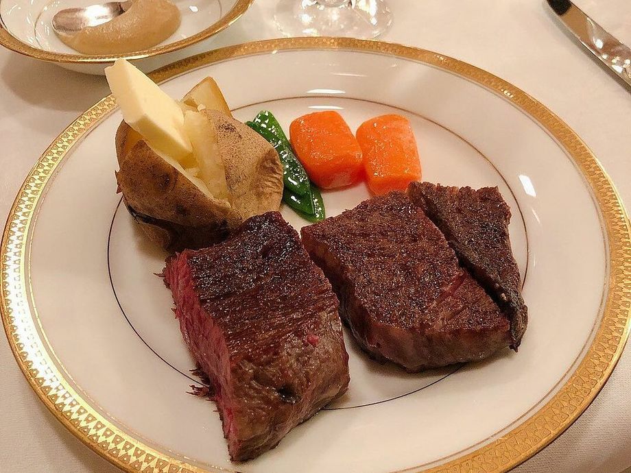 8 nhà hàng bít tết 'đắt xắt ra miếng' ở Nhật Bản Du lịch  