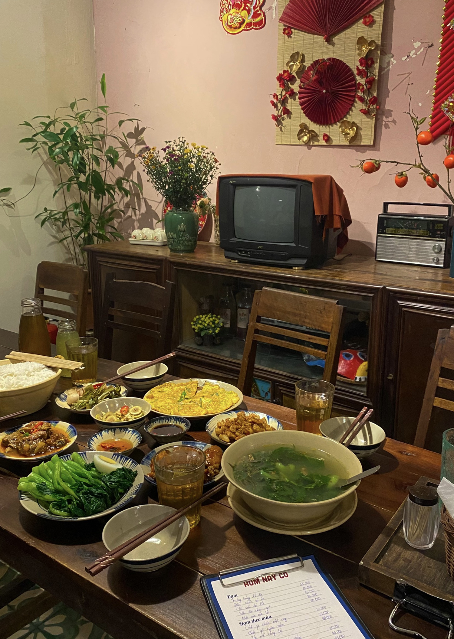 Bốn quán cơm 'chuẩn vị mẹ nấu' tại Hà Nội Du lịch  