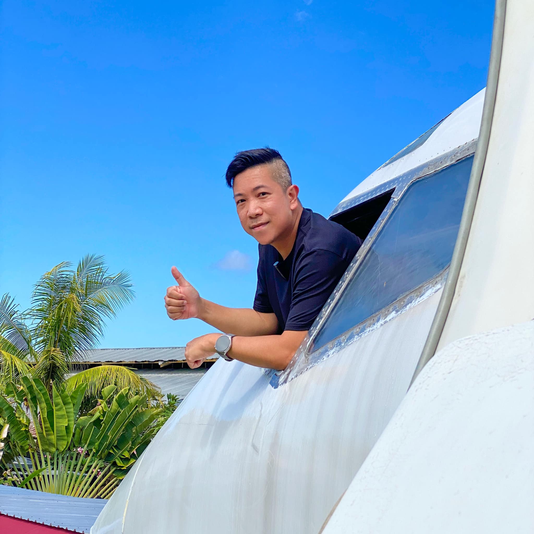 Địa điểm giải trí khach-viet-uong-ca-phe-trong-xac-may-bay-bi-tai-nan Khách Việt uống cà phê trong xác máy bay bị tai nạn Du lịch  
