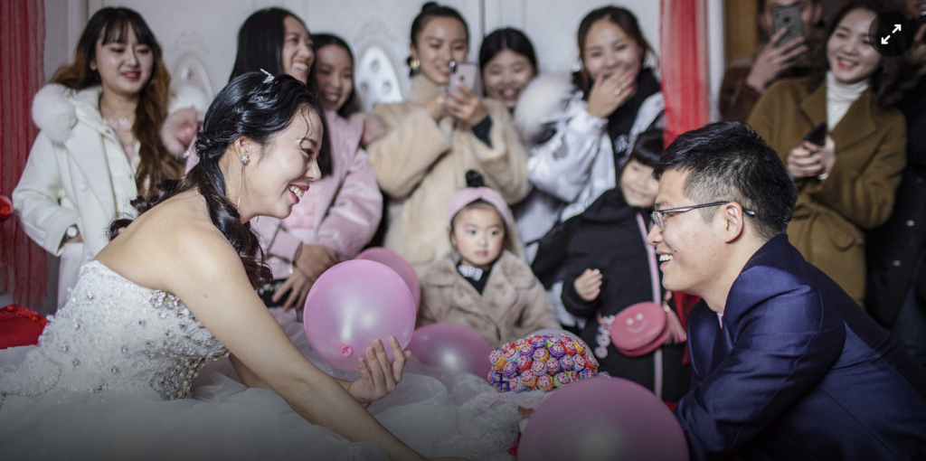 Những trò đùa quá đáng trong đám cưới ở Trung Quốc , nhung tro dua qua dang trong dam cuoi o trung quoc